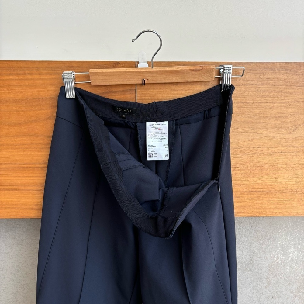 Escada Women's Navy Blue Trousers Mid Rise Crop Stretch Pants, Size US 8/ EU 38 - Picture 8 of 10